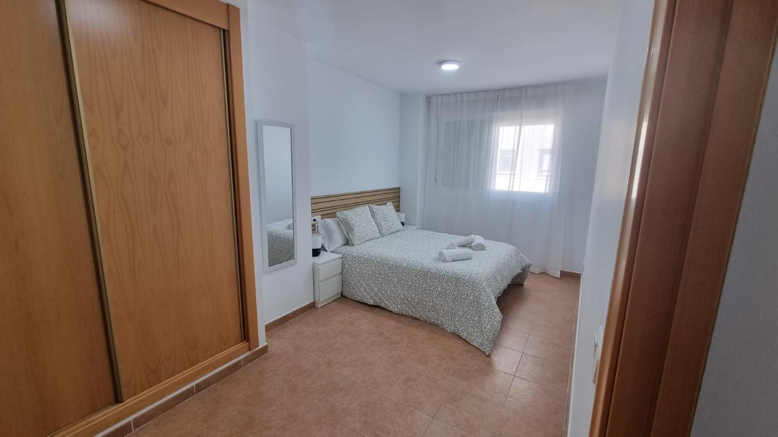Moderno Apartamento 3 Dormitorios, Garaje Y Piscina La Algaba Exterior photo